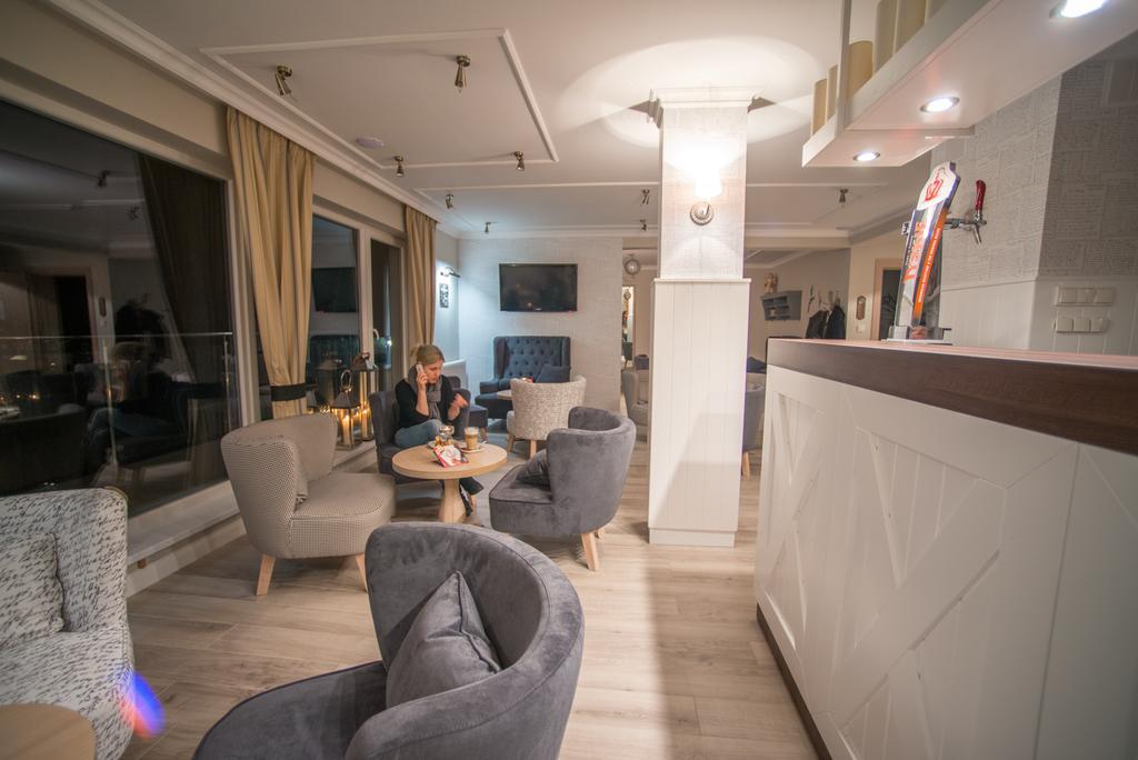 Borgata Bed & Breakfast Ustronie Morskie Bagian luar foto