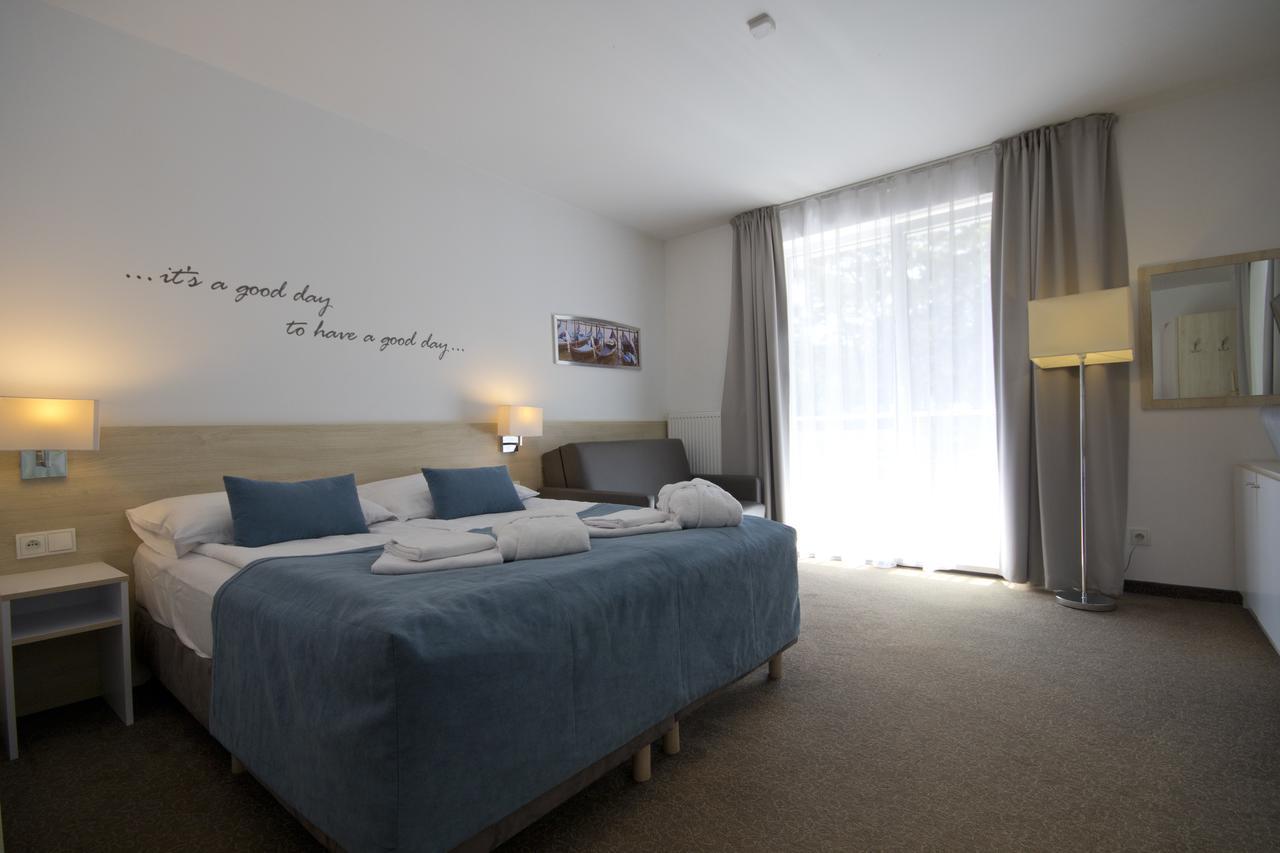 Borgata Bed & Breakfast Ustronie Morskie Bagian luar foto